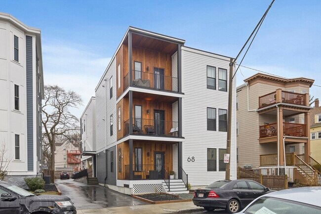 Building Photo - 68 Armandine St