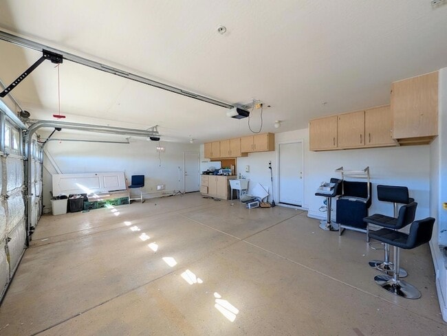 Building Photo - 27321 N Gidiyup Trail