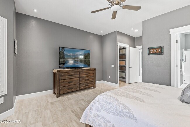 Building Photo - 16232 W Montoya Dr