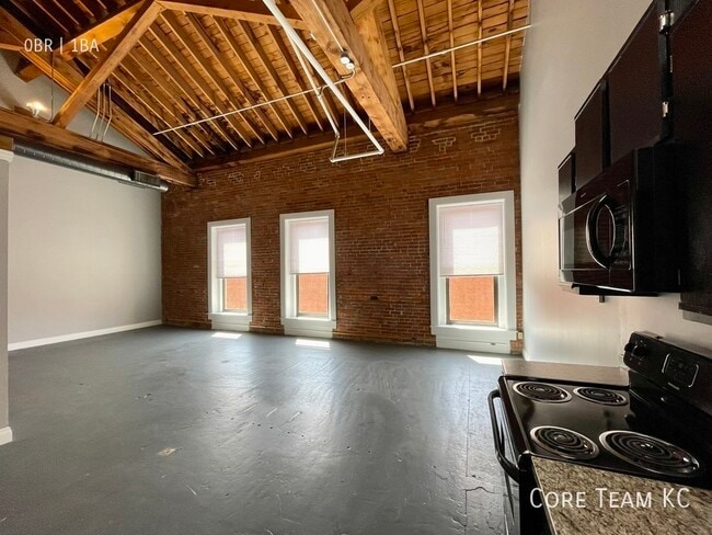 Building Photo - 500 Delaware St