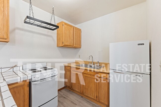 Building Photo - 4201 53rd St