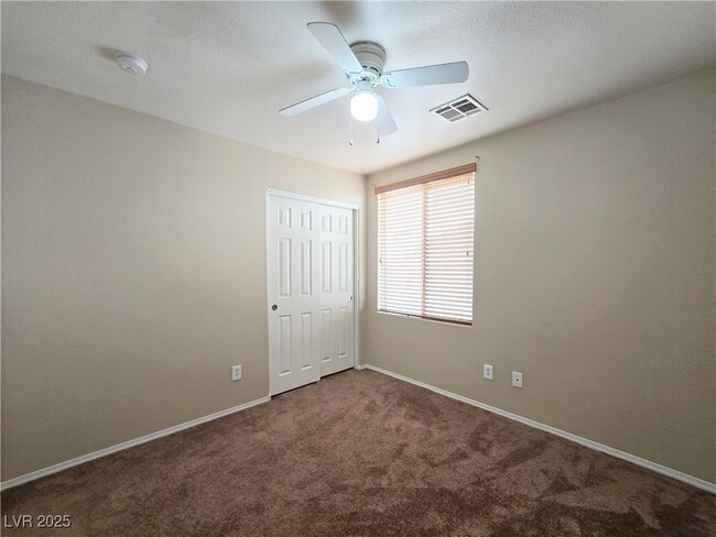 Building Photo - 5431 W Hasley Canyon Ave