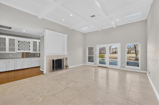 Building Photo - 2648 Brookside Dr