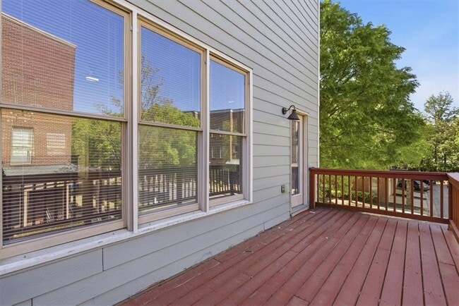 Building Photo - 740 Liberty Commons Dr NW