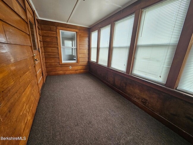 Building Photo - 1 Edward Ave