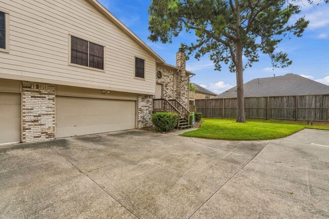 Building Photo - 7744 Champion Pines Dr