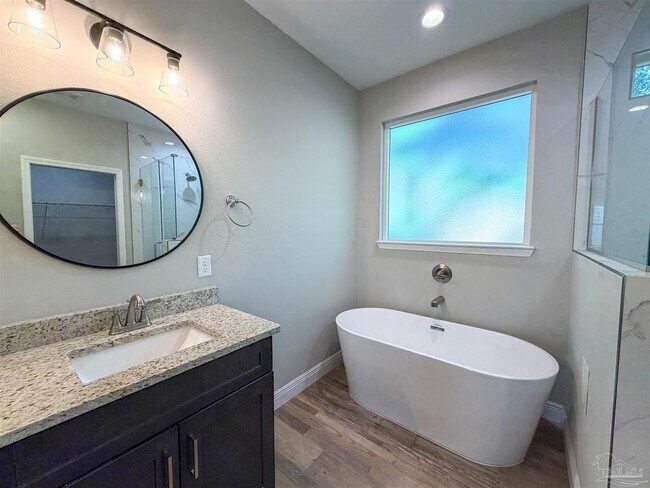 Building Photo - 1608 Toni St