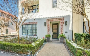 Building Photo - 1224 Mosaico Ln