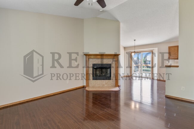 Building Photo - 1318 N Aksarben Ct