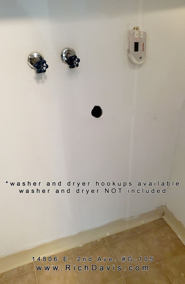 Building Photo - 1 bed, 1 Bath, 800 sqft with washer/dryer ...
