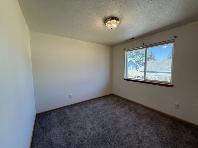 Building Photo - 6810 Aster St