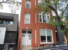 Building Photo - 1658 W Erie St