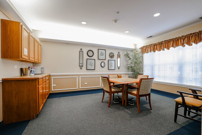 Building Photo - 12950 Meadow View Ct