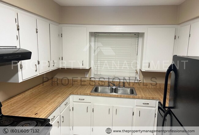 Building Photo - 1258 Deerfield Ln
