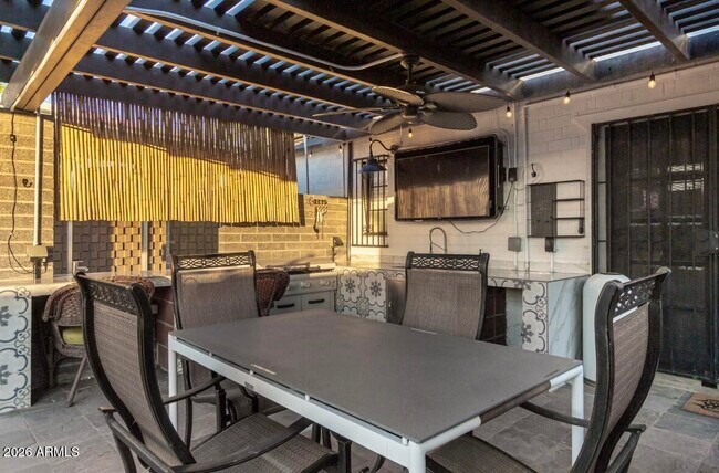 Building Photo - 1720 N Whittier Dr