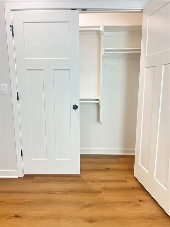 Building Photo - 552 Cosmos St