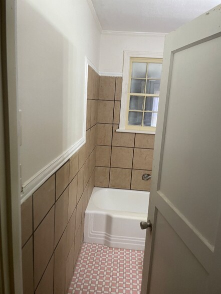 Building Photo - 2735 Fulton St
