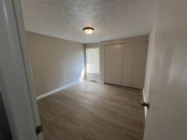 Building Photo - 9412 Mt Auburn Ave