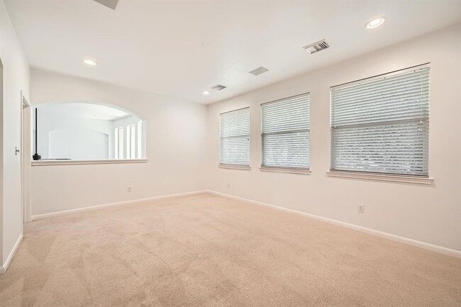 Building Photo - 9812 Whitley Bay Dr