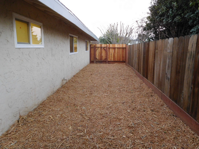 Building Photo - North Merced (Harris Acres): $2279 4 bedro...