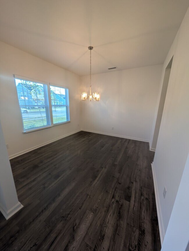 Building Photo - NEW CONSTRUCTION 4BD/2.5 Home in Stonebrid...