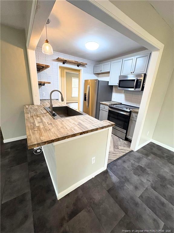 Building Photo - 5200 Sundown Dr