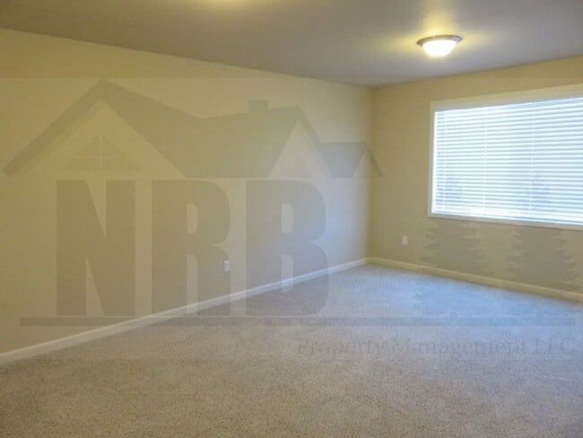 Building Photo - Gorgeous 4 Bedroom home located in Puyallup!