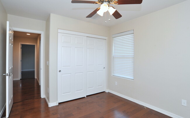 Building Photo - 4 Bedroom, 2.5 Bathroom in Oro Valley