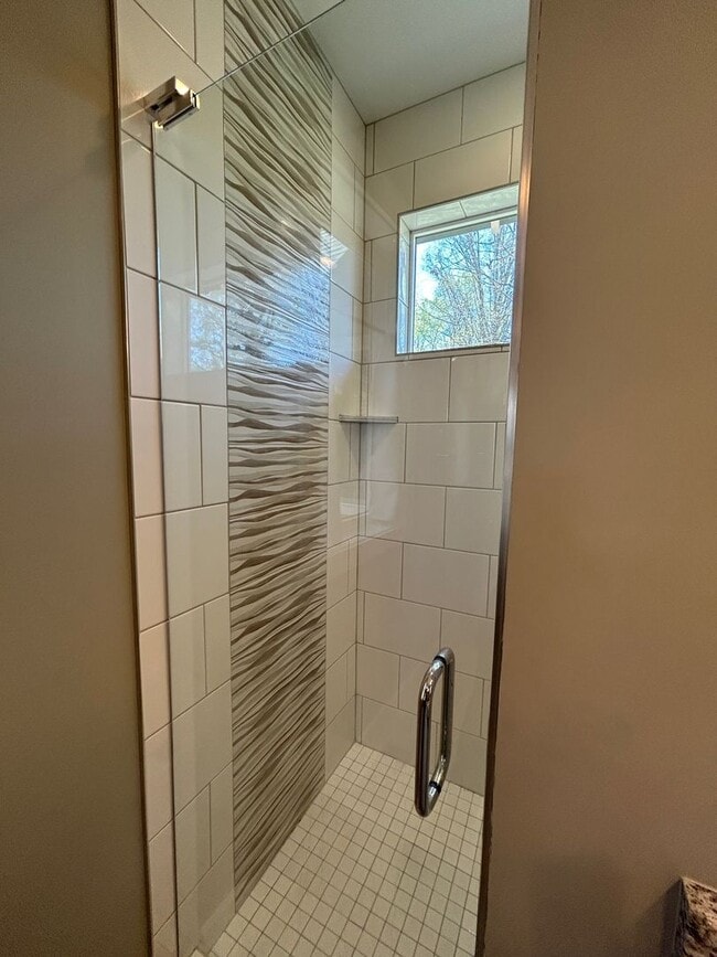 Building Photo - East AVL - JAG 2018 Green Built Custom Home