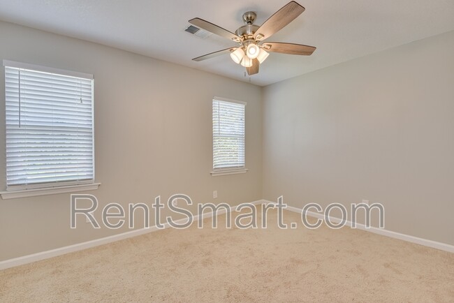 Building Photo - 493 Fairfield Way