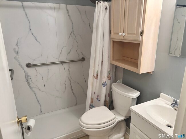 Building Photo - 33 Spring St