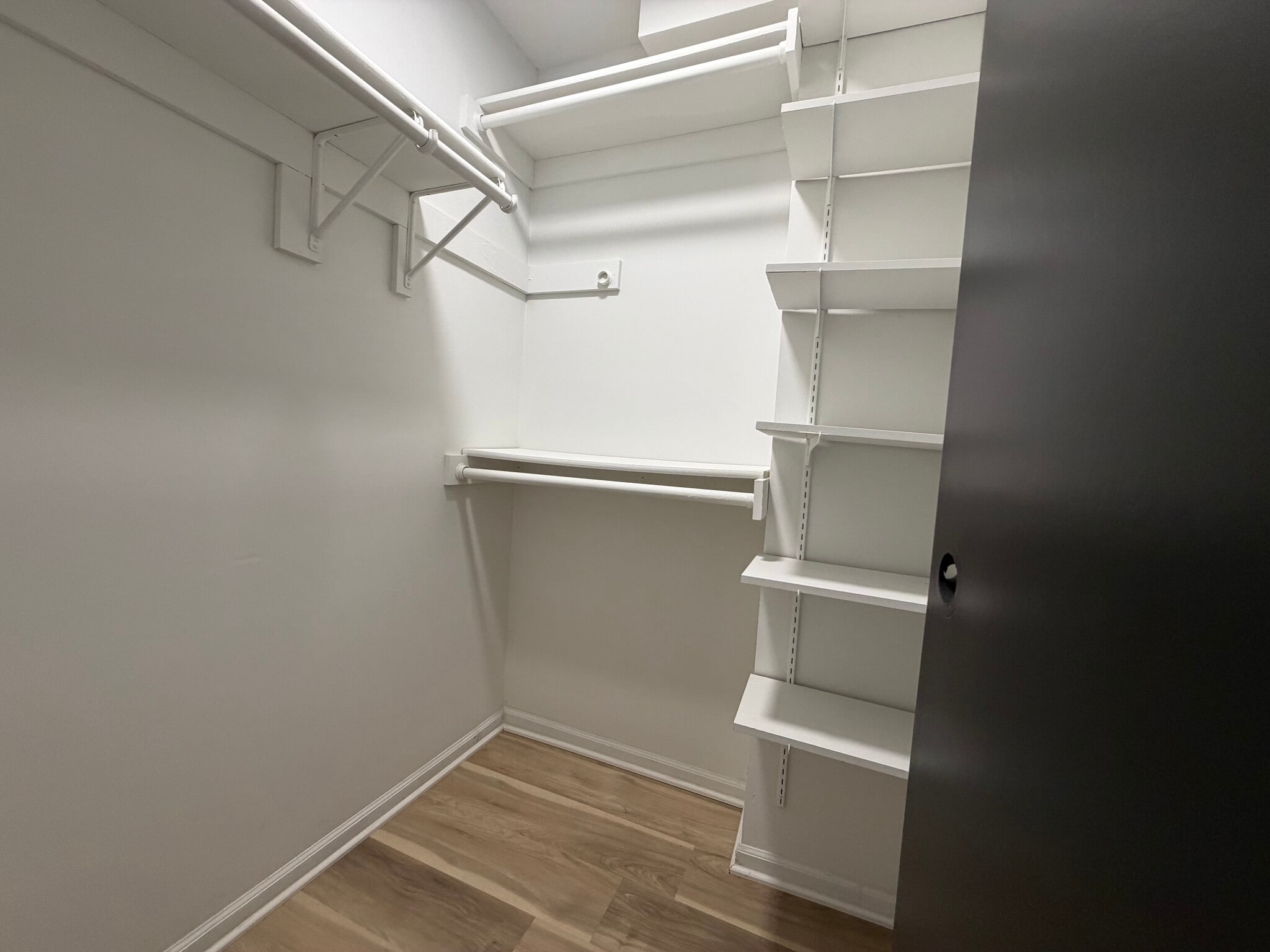 Building Photo - 10325 Ohio Plz