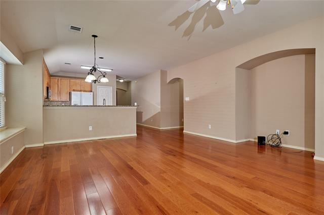 Building Photo - 4616 Brighton Dr