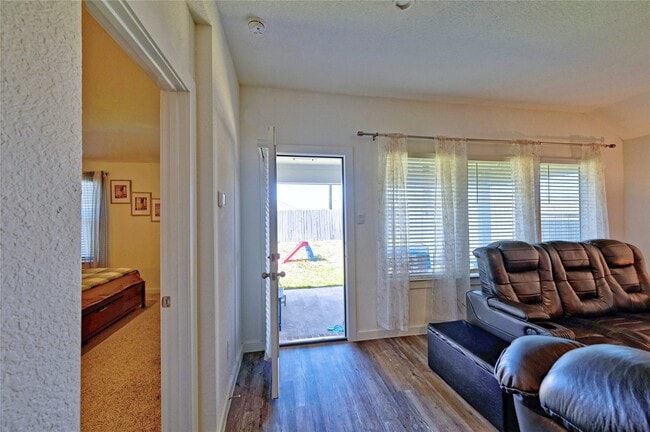 Building Photo - 8522 Kokernot Ln