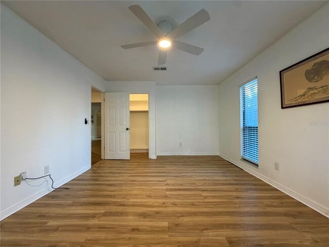 Building Photo - 6242 NW 105th Ave