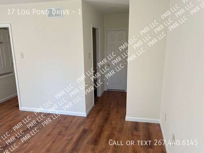Building Photo - 17 Log Pond Dr