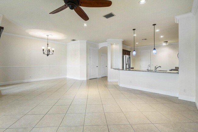 Building Photo - 8429 Cocoplum Sound Ln
