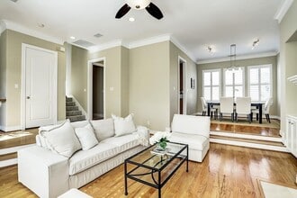 Building Photo - 2914 Brompton Square Dr