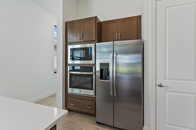 Building Photo - 9333 SW Pepoli Way