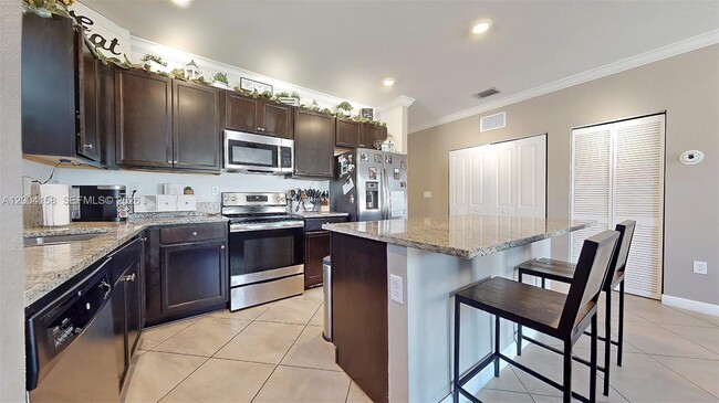 Building Photo - 154 SE 23rd Terrace