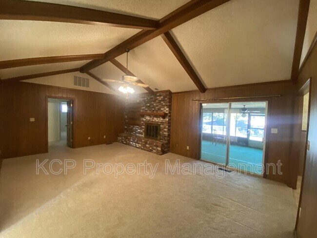 Building Photo - 7601 Oxford Pl