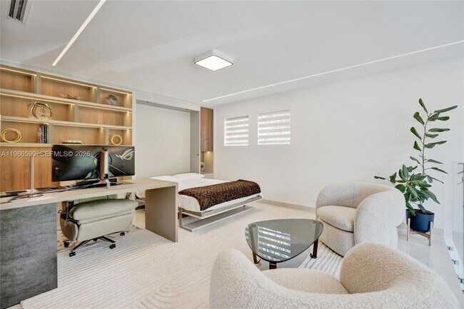 Building Photo - 20824 NE 37th Ave