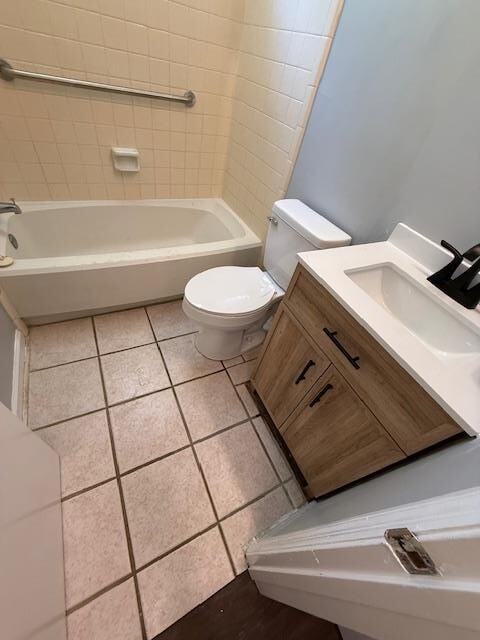 Building Photo - 2736 Vassar Rd