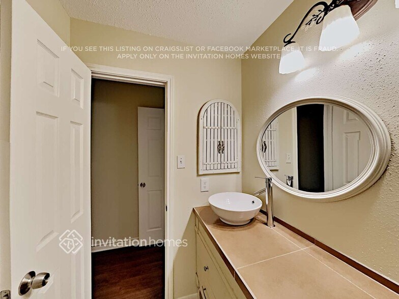 Building Photo - 6419 Horsepen Bayou Dr