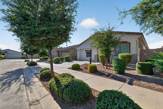 Building Photo - 20390 E Broadmoor Trail