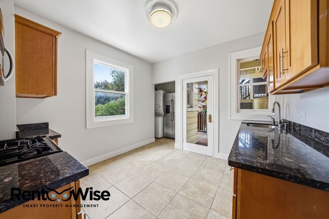 Building Photo - 3230 16th St