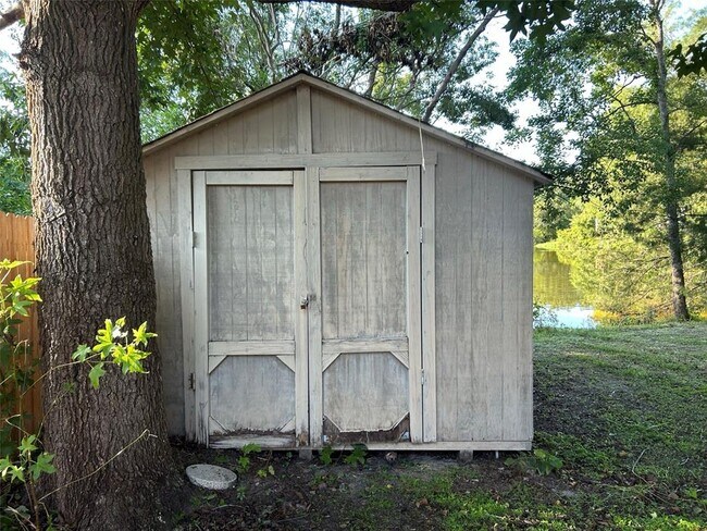 Building Photo - 1506 Crest Ave