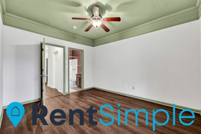 Building Photo - 4408 Helmsford Ln