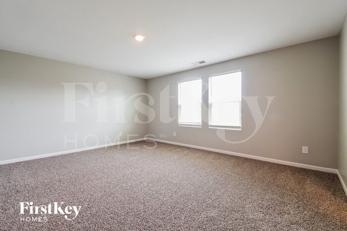 Building Photo - 333 San Vito Wy