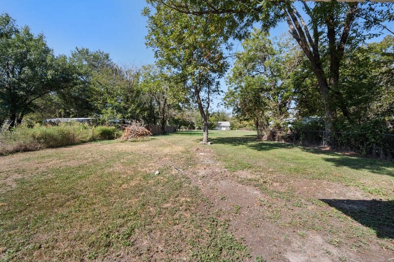 Building Photo - 502 Milam Ave